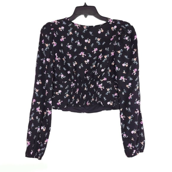 Wild Fable Black Floral Women's Long Sleeve V-Neck - Picture 5 of 8